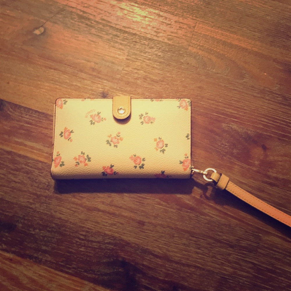 Coach Wallet and Cell holder!